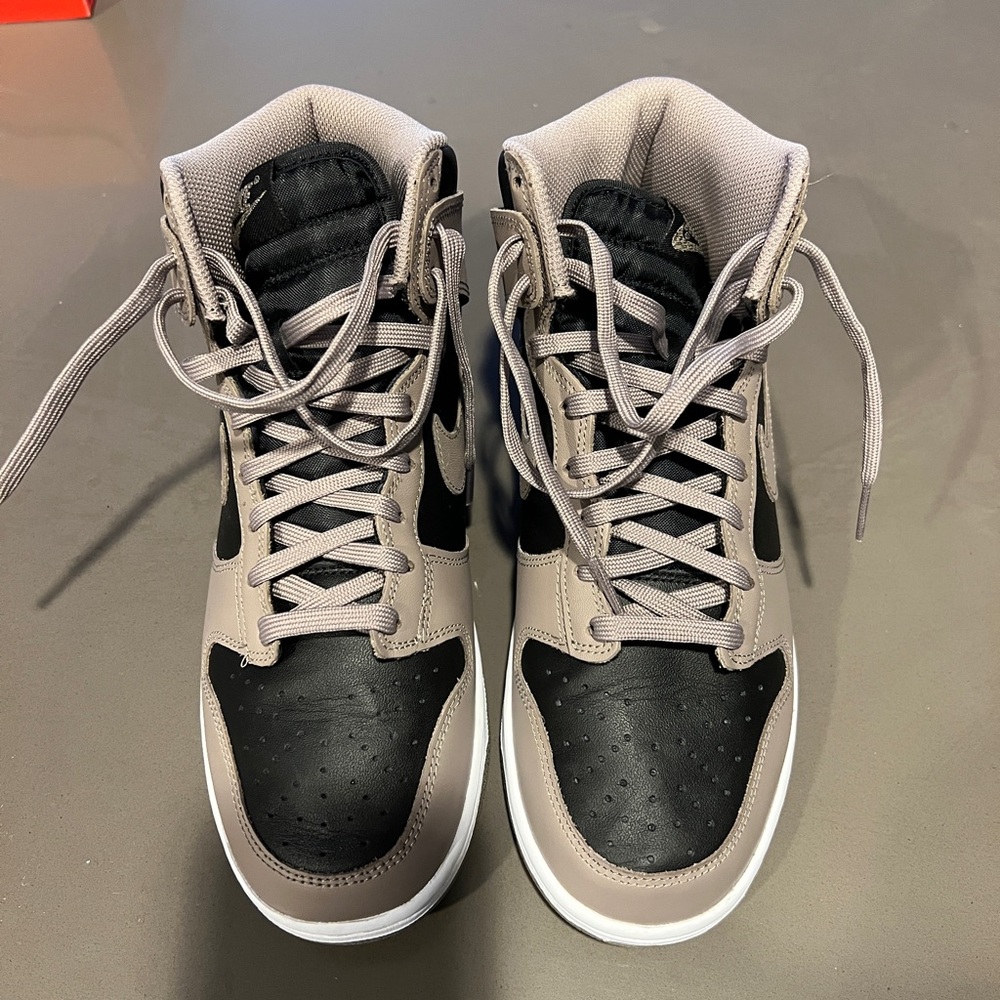 Nike Dunk High Moon Fossil